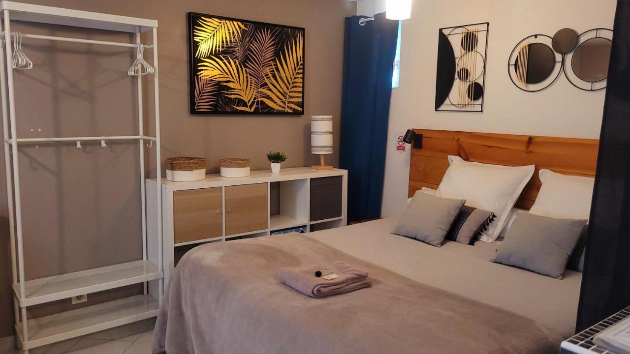 Ravissant Studio Prive 2 Pieces "Le Cosy" Tout Equipe Monchy-Saint-Eloi ภายนอก รูปภาพ